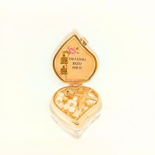 Load image into Gallery viewer, Apparitions of Fatima Rosary - Heart Box