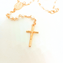 Load image into Gallery viewer, Apparitions of Fatima Rosary - Cross Box
