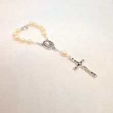 Load image into Gallery viewer, Pearl Rosary of Fatima