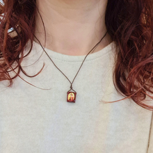 Load image into Gallery viewer, Wood and Cloth Scapular