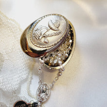 Cargar imagen en el visor de la galería, Communion Pocket Rosary [Silver Plated]

