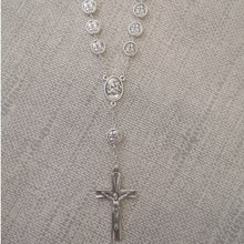 Cargar imagen en el visor de la galería, Decena de Rosario de Plata de la Sagrada Familia
