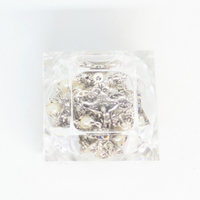 Load image into Gallery viewer, Medals of Fatima Pearl Rosary
