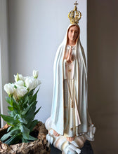 Carregar imagem no visualizador da galeria, Oficial Nossa Senhora de Fátima [Paz]

