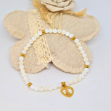Carregar imagem no visualizador da galeria, Our Lady Pearl Bracelet
