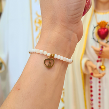 Carregar imagem no visualizador da galeria, Our Lady Pearl Bracelet
