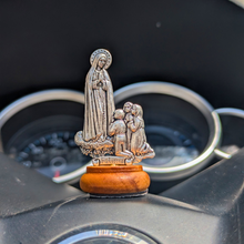 Carregar imagem no visualizador da galeria, Our Lady of Fatima Vehicle Statue
