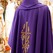 Carregar imagem no visualizador da galeria, Purple Chasuble
