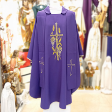 Carregar imagem no visualizador da galeria, Purple Chasuble
