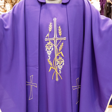 Carregar imagem no visualizador da galeria, Purple Chasuble
