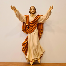 Cargar imagen en el visor de la galería, Resurrected Jesus [Wood Paste]

