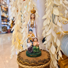 Load image into Gallery viewer, Rustic Our Lady of Fatima Apparitions Statue [5.1&#39;&#39; | 13cm]
