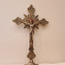 Cargar imagen en el visor de la galería, Standing Crucifix - 8.3&#39;&#39; | 21cm [Metal]

