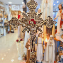 Cargar imagen en el visor de la galería, Standing Crucifix - 8.3&#39;&#39; | 21cm [Metal]
