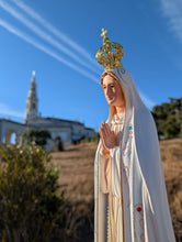 Load image into Gallery viewer, Traditional Our Lady of Fatima [20&#39;&#39; | 50cm]
