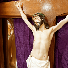 Cargar imagen en el visor de la galería, Wall Crucifix [Several Sizes]
