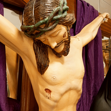 Cargar imagen en el visor de la galería, Wall Crucifix [Several Sizes]

