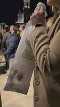 Cargar y reproducir el video en el visor de la galería, Pope Francis Blessed Scarf
