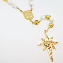 Load image into Gallery viewer, Christmas Rosary - Golden Holy Family
