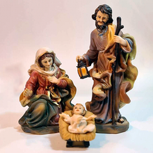 Load image into Gallery viewer, Classic Nativity Scene - 3 Pieces | 4.13&#39;&#39; | 10.5cm
