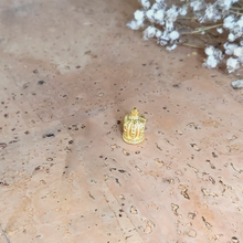 Cargar imagen en el visor de la galería, Crown - Silver Pandora Charm [Golden]
