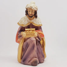 Load image into Gallery viewer, Melchior - Loja Esperanca Exclusive Nativity Scene
