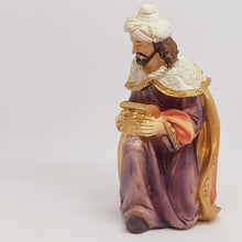 Load image into Gallery viewer, Melchior - Loja Esperanca Exclusive Nativity Scene
