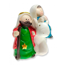 Carregar imagem no visualizador da galeria, Colored Nativity Set - Flight to Egypt | 1.54&#39;&#39; | 4cm
